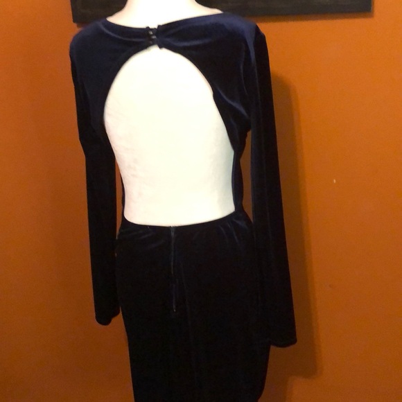 Backless Velvet Cocktail - Picture 3 of 3